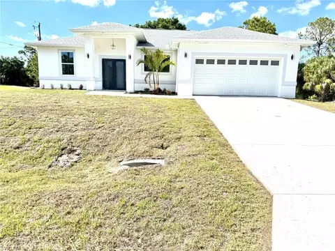 16 W 7th St, Lehigh Acres, FL 33972