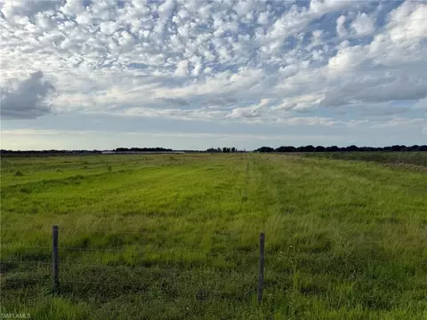 5360 3rd Rd, Labelle, FL 33935