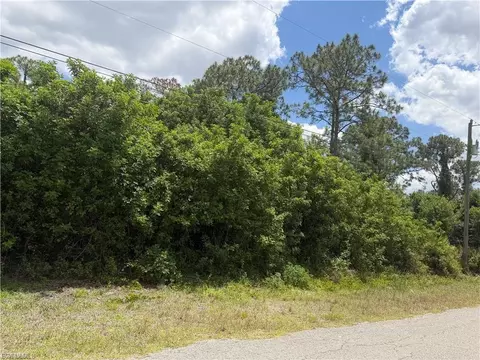 1142 Sunrise Blvd, Lehigh Acres, FL 33974