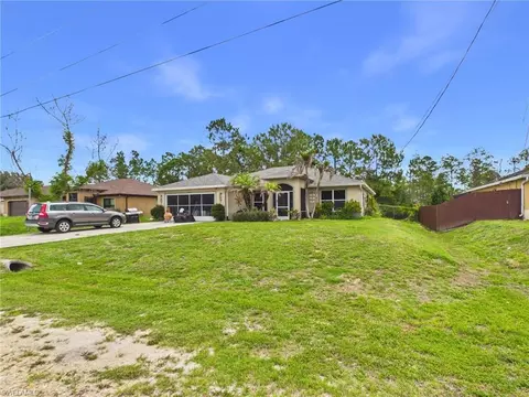 1858 Marlboro Ln, Lehigh Acres, FL 33972
