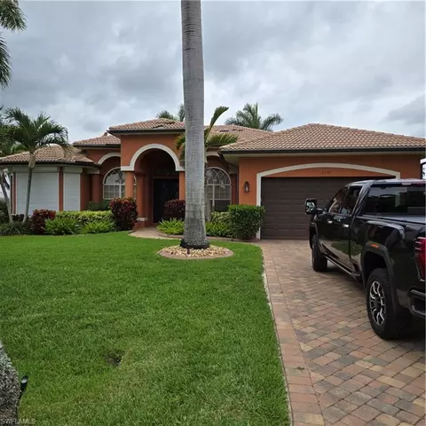 5038 Sorrento Ct, Cape Coral, FL 33904