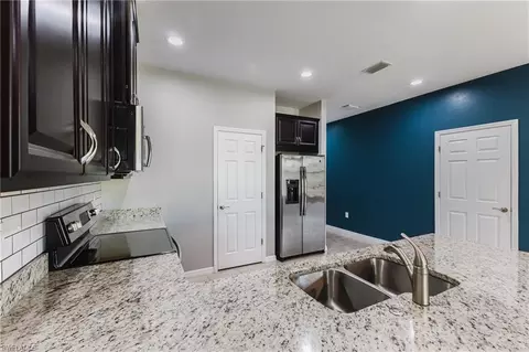 4093 Wilmont Pl, Fort Myers, FL 33916