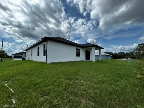 Exterior - 9014 Lawn Ct, Labelle, FL 33935 photo 1 of 3