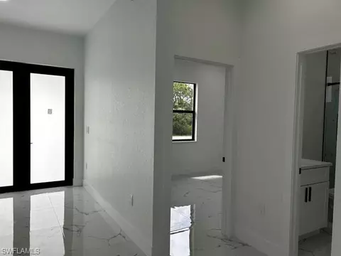 Entry Way - 9014 Lawn Ct, Labelle, FL 33935 photo 1 of 8