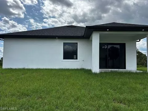 Exterior - 9014 Lawn Ct, Labelle, FL 33935 photo 2 of 3