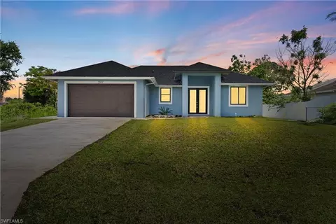 2911 10th St SW, Lehigh Acres, FL 33976