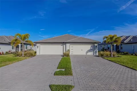 19504 Hinkley Dr, Estero, FL 33928