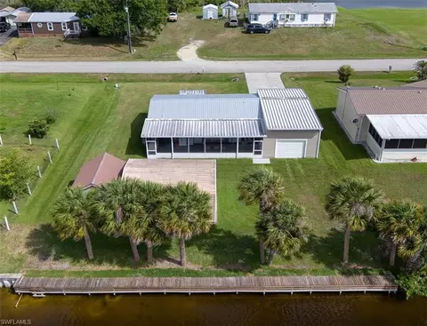 1537 Jerdik Dr, Moore Haven, FL 33471