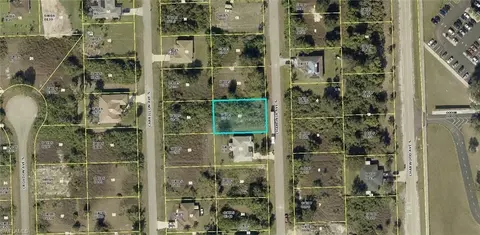 516 Chamonix Ave S, Lehigh Acres, FL 33974