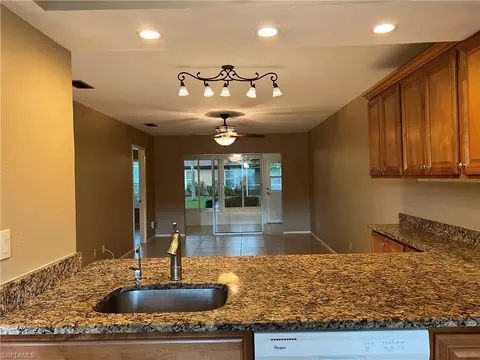 4629 SE 5th Pl #14, Cape Coral, FL 33904