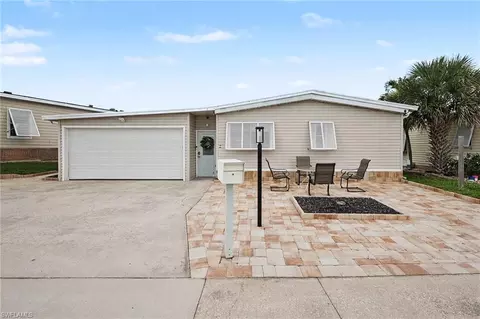 11181 Azalea Ln, Fort Myers Beach, FL 33931
