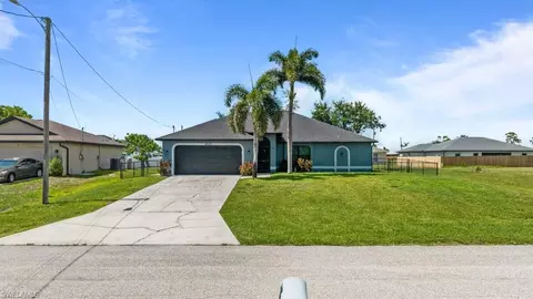 613 NW 14th Ter, Cape Coral, FL 33993