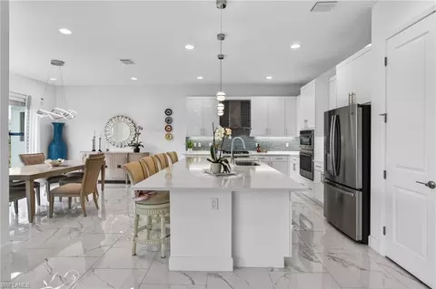 Kitchen - 12230 Red Pine Pl, Estero, FL 33928 photo 4 of 10