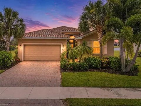 3655 Sugarelli Ave, Cape Coral, FL 33909