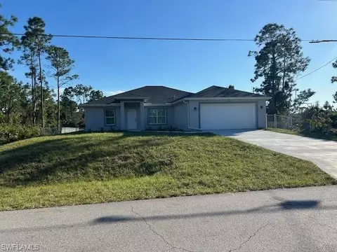737 Avondale St E, Lehigh Acres, FL 33974