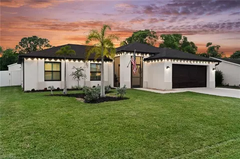 636 SE 11th Ave, Cape Coral, FL 33990