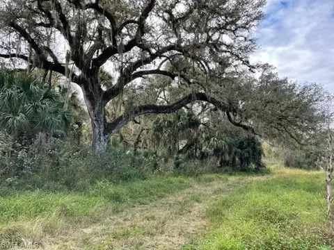 501 Norris Rd, Labelle, FL 33935
