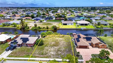 601 Gleason Pkwy, Cape Coral, FL 33914