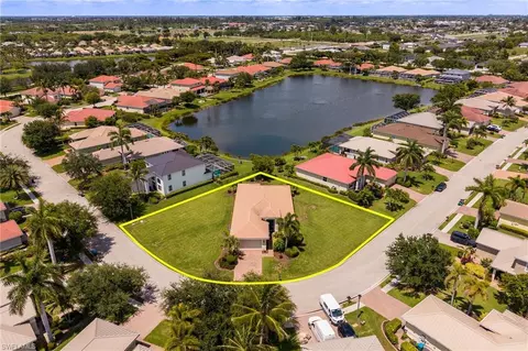 2466 Ashbury Cir, Cape Coral, FL 33991