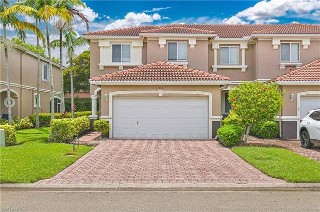 9797 Roundstone Cir, Fort Myers, FL 33967