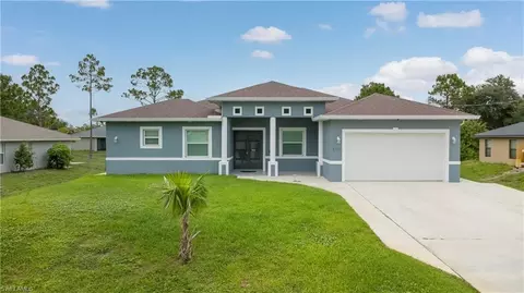 5314 Benton St, Lehigh Acres, FL 33971