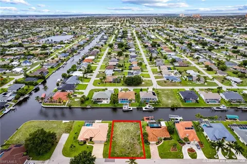 520 SW 43rd Ter, Cape Coral, FL 33914