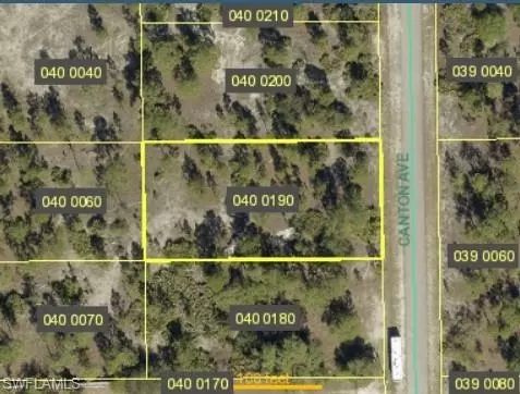 1113 Canton Ave, Lehigh Acres, FL 33972