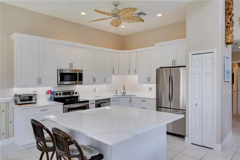 3593 Edgewood Ave, Fort Myers, FL 33916