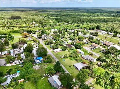 238 Old Train Ln, Other, FL 34137 photo 9