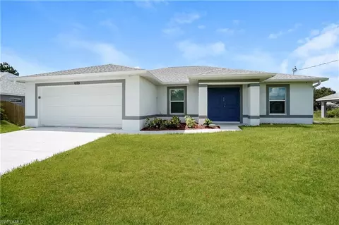 688 Manhattan St E, Lehigh Acres, FL 33974