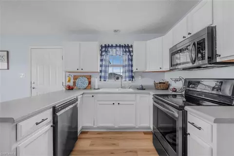 1177 Jay Ter, Labelle, FL 33935 photo 5