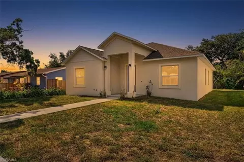 7977 49th Ave N, Saint Petersburg, FL 33709