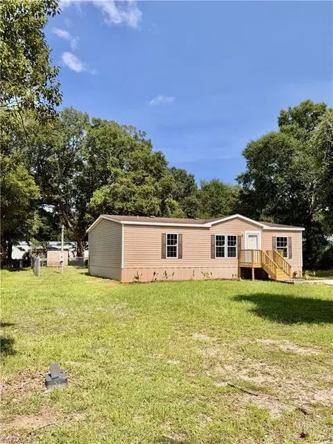 6020 Nutmeg Ave, Pace, FL 32571 photo 2