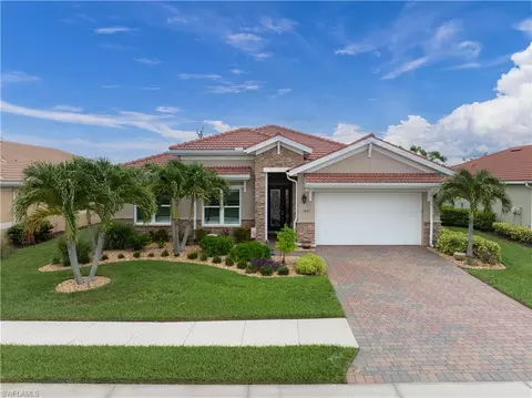 2875 Sunset Pointe Cir E, Cape Coral, FL 33914