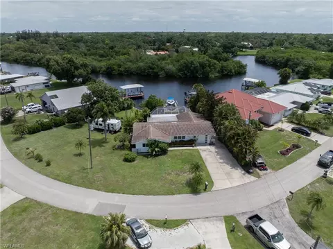 1300 Thompson St, North Fort Myers, FL 33903
