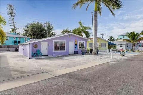 216 Fairweather Ln, Fort Myers Beach, FL 33931