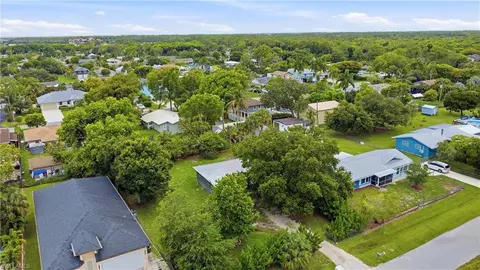 133 2nd St, Naples, FL 34113 photo 2