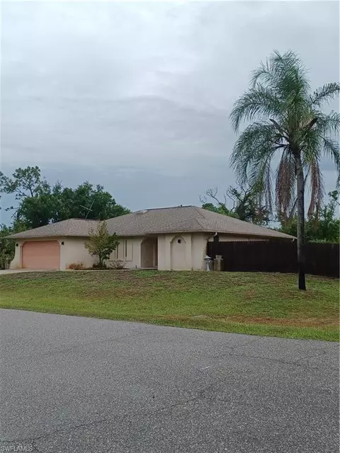 5230 Montego Ln, Port Charlotte, FL 33981