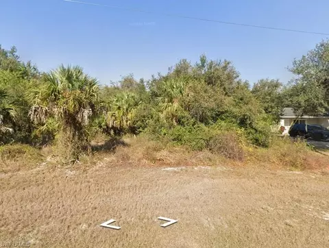 Greenwood Ave, Labelle, FL 33935