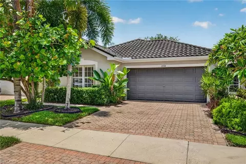 1574 Windamere Ln, Naples, FL 34119