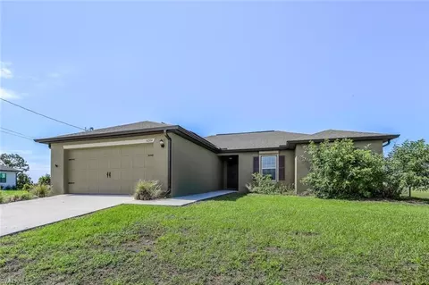 4204 NW 39th St, Cape Coral, FL 33993