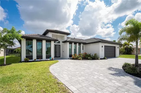 231 Gleason Pkwy, Cape Coral, FL 33914