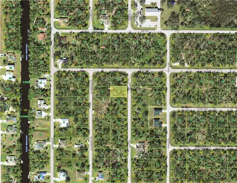 3255 Lisa St, Port Charlotte, FL 33948