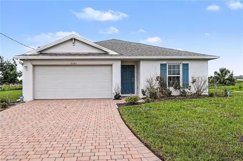 9045 Maywood Cir, Labelle, FL 33935