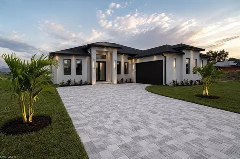618 NE 12th St, Cape Coral, FL 33909