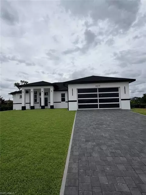 2835 NE 5th Pl, Cape Coral, FL 33909