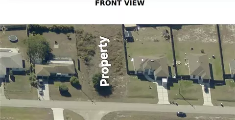 816 Jaguar Blvd, Lehigh Acres, FL 33974