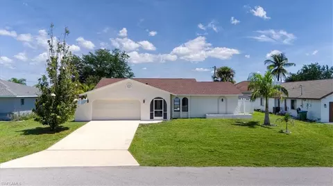623 SE 31st Ln, Cape Coral, FL 33904