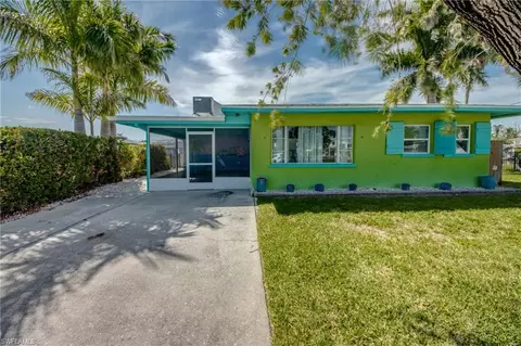 2567 Cay Cv, Matlacha, FL 33993