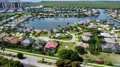 1907 Lagoon Ln, Cape Coral, FL 33914